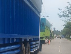 Suara Lengkingan Ban dan Dentuman Keras: Truk Parkir di Bahu Jalan Tewaskan Dua Pelajar di Indarung