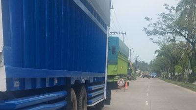 Suara Lengkingan Ban dan Dentuman Keras: Truk Parkir di Bahu Jalan Tewaskan Dua Pelajar di Indarung