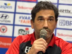 Awan Kelabu Menyelimuti Semen Padang: Eduardo Almeida Dipecat Usai Catatan Buruk.