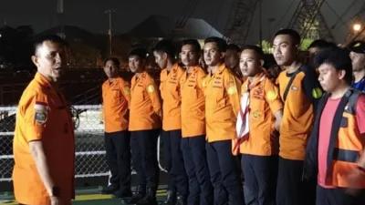 KN SAR Ganesha Tiba di Padang Bawa Personel dan Logistik Tambahan untuk Korban Bencana